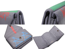 Load image into Gallery viewer, BALENCIAGA バレンシアガ ペーパー グラフィティ コンパクト ウォレット 三つ折り財布 391446 グレー レザー ゴールド金具 美品 中古 4b007083