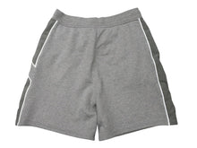 Load image into Gallery viewer, 極美品 HERMES エルメス カプセルスポーツショートパンツ サイドライン イタリア製 コットン グレー サイズL 中古 4b007168