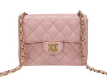画像をギャラリービューアに読み込む, 極美品 CHANEL シャネル ミニマトラッセ チェーンショルダーバッグ ココマーク 7番台 キャビアスキン ピンク ゴールド金具 中古 4b007196
