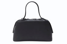 Load image into Gallery viewer, 極美品 HERMES エルメス Douparis ドゥパリ ハンドバッグ ヴォ―エプソン ブラック □J刻印 シルバー金具 中古 4b007227