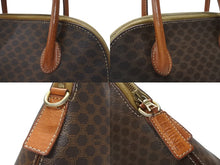 Load image into Gallery viewer, CELINE セリーヌ マカダム柄 ハンドバッグ ロゴ ゴールド金具 PVC レザー ブラウン 茶色 鞄 美品 中古 4b007247