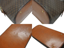 Load image into Gallery viewer, CELINE セリーヌ マカダム柄 ハンドバッグ ロゴ ゴールド金具 PVC レザー ブラウン 茶色 鞄 美品 中古 4b007247