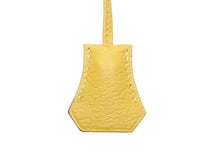 Load image into Gallery viewer, HERMES エルメス クロシェット カデナ キー セット トリヨンノビーヨ ジョーヌナプル ゴールド金具 美品 中古 4b007286