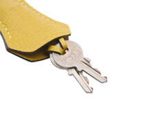 Load image into Gallery viewer, HERMES エルメス クロシェット カデナ キー セット トリヨンノビーヨ ジョーヌナプル ゴールド金具 美品 中古 4b007286
