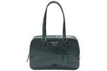 Load image into Gallery viewer, 極美品 PRADA プラダ ハンドバッグ トートバッグ トライアングルロゴ クロコダイル型押しレザー グリーン シルバー金具 中古 4b007331