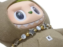 画像をギャラリービューアに読み込む, 新品未使用 LABUBU ラブブ × SEVENTEEN セブンティーン × sacai サカイ 世界13個限定 キーホルダー JOOPITER ジュピター 中古 4b007399