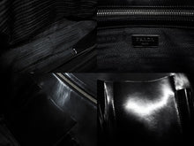 Load image into Gallery viewer, PRADA プラダ ハンドバッグ ロゴプレート エナメル パテントレザー・エナメル ブラック レッド 美品 中古 4b007454
