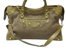 Load image into Gallery viewer, BALENCIAGA バレンシアガ ザ ジャイアント シティ 2WAY ハンドバッグ ショルダーバッグ キャンバス カーキ レザー ゴールド金具 美品 中古 4b007455