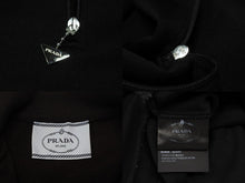 Load image into Gallery viewer, 極美品 PRADA プラダ スウェット ワンピース ドレス 2023 WS15420 トライアングルロゴ ブラック シルバー金具 中古 4b007621