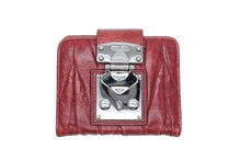 画像をギャラリービューアに読み込む, MIUMIU ミュウミュウ コンパクトウォレット 二つ折り財布 マテラッセ キルティング ボルドー シルバー金具 美品 中古 4b007780