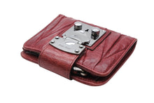 画像をギャラリービューアに読み込む, MIUMIU ミュウミュウ コンパクトウォレット 二つ折り財布 マテラッセ キルティング ボルドー シルバー金具 美品 中古 4b007780
