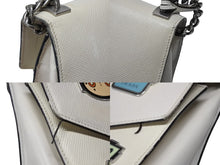 Load image into Gallery viewer, PRADA プラダ ロボット モノクローム チェーンショルダーバッグ 1BD127 サフィアーノレザー アイボリー シルバー金具 良品 中古 4b007961
