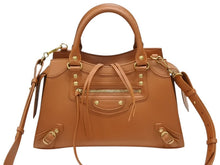 Load image into Gallery viewer, 極美品 BALENCIAGA バレンシアガ ネオクラシックシティ 2WAYバッグ 678629 ブラウン レザー ゴールド金具 中古 4b008070