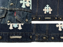 画像をギャラリービューアに読み込む, 極美品 CHROME HEARTS クロムハーツ × LEVI&#39;S リーバイス デニムジャケット フローラル クロスパッチ デニムジャケット サイズ10Y 中古 4b008137