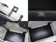 Load image into Gallery viewer, HERMES エルメス オータクロア40 カーゴ ハンドバッグ トワルアッシュ ヴォーエバーカーフ エクリュ ブラック Z刻印 2021年 SV金具 美品 中古 4b008142