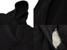 Load image into Gallery viewer, CHROME HEARTS クロムハーツ オールドモデル スクロールラベルロゴ プルオーバーフーディー パーカー サイズM ブラック 美品 中古 4b008150