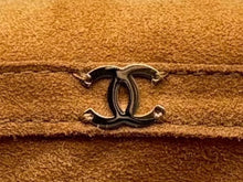 画像をギャラリービューアに読み込む, 新品未使用 2024年 CHANEL シャネル バケットハット リバーシブル AAA433 ムートン 帽子 ココマーク イタリア製 ブラウン 中古 4b008154