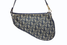 画像をギャラリービューアに読み込む, Christian Dior クリスチャンディオール サドルポーチ アクセサリーポーチ MC 0071 ネイビー トロッター柄 ガリアーノ期 美品 中古 4b008232