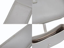 画像をギャラリービューアに読み込む, SAINT LAURENT サンローラン カサンドラロゴ ミニ ハンドバッグ 710318 2R20W ホワイト カーフスキン スウェード ゴールド金具 美品 中古 4b008292