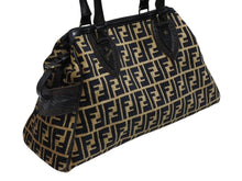 画像をギャラリービューアに読み込む, 新品同様 FENDI フェンディ ズッカ柄 ハンドバッグ AH10238 ベロア レザー ベージュ ブラック アンティークゴールド金具 中古 4b008344