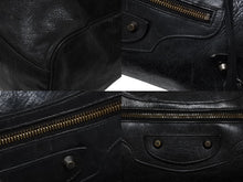 Load image into Gallery viewer, BALENCIAGA バレンシアガ ザ シティ ミディアム 2WAY ショルダーバッグ 128523 レザー ブラック 美品 中古 4b008361
