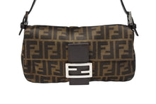 画像をギャラリービューアに読み込む, FENDI フェンディ マンマバケット ワンショルダーバッグ 26424 ズッカ柄 キャンバス レザー ブラウン シルバー金具 美品 中古 4b008370