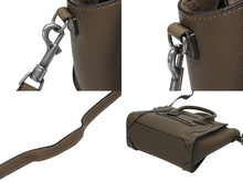 Load image into Gallery viewer, CELINE セリーヌ ハンドバッグ ショルダーバッグ 2way ラゲージナノショッパー カーフ メタルブラック金具 ベージュ 美品 中古 4b008495