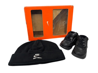 極美品 NIKE BABY ナイキ ベイビー GIFT PACK ギフトパック BABY FORCE 1 エアフォースワン スニーカー シューズ ニット帽 セット 中古 4b008552