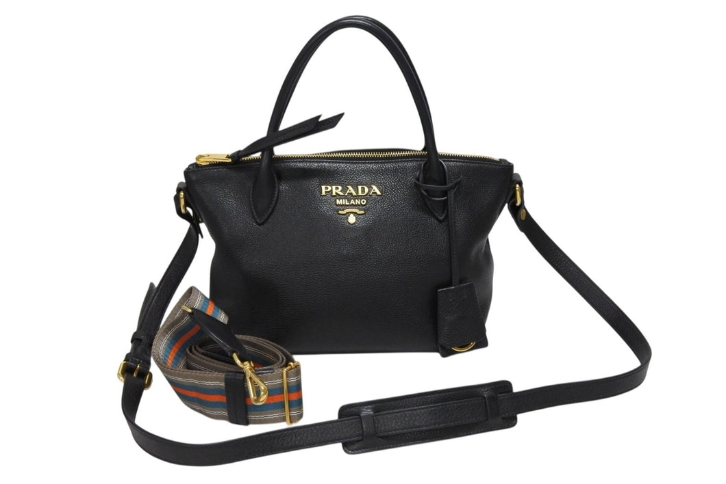 極美品 PRADA プラダ ヴィテロダイノ 2WAY ハンドバッグ 1BA111 ブラック レザー ゴールド金具 中古 4b008637
