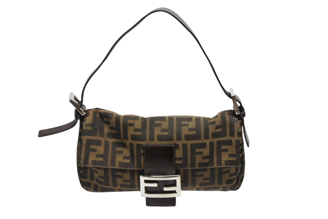 極美品 FENDI フェンディ マンマバケット ワンショルダーバッグ 26424 ズッカ柄 キャンバス レザー ブラウン シルバー金具 中古 4b008639