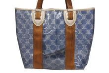 Load image into Gallery viewer, CELINE セリーヌ トートバッグ ハンドバッグ マカダム柄 ブルー ブラウン PVC レザー ビニール 美品 中古 4b008663
