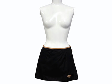 新品未使用 PRADA プラダ レザートリムミニスカート トライアングルロゴ 21H969 ナイロン ブラック ブラウン サイズ38 中古 4b008815