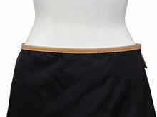 Load image into Gallery viewer, 新品未使用 PRADA プラダ レザートリムミニスカート トライアングルロゴ 21H969 ナイロン ブラック ブラウン サイズ38 中古 4b008815