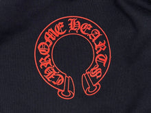 Load image into Gallery viewer, CHROME HEARTS クロムハーツ パーカー フーディ フローラル ホースシュープリント ネイビー レッド サイズXL 美品 中古 4c069628