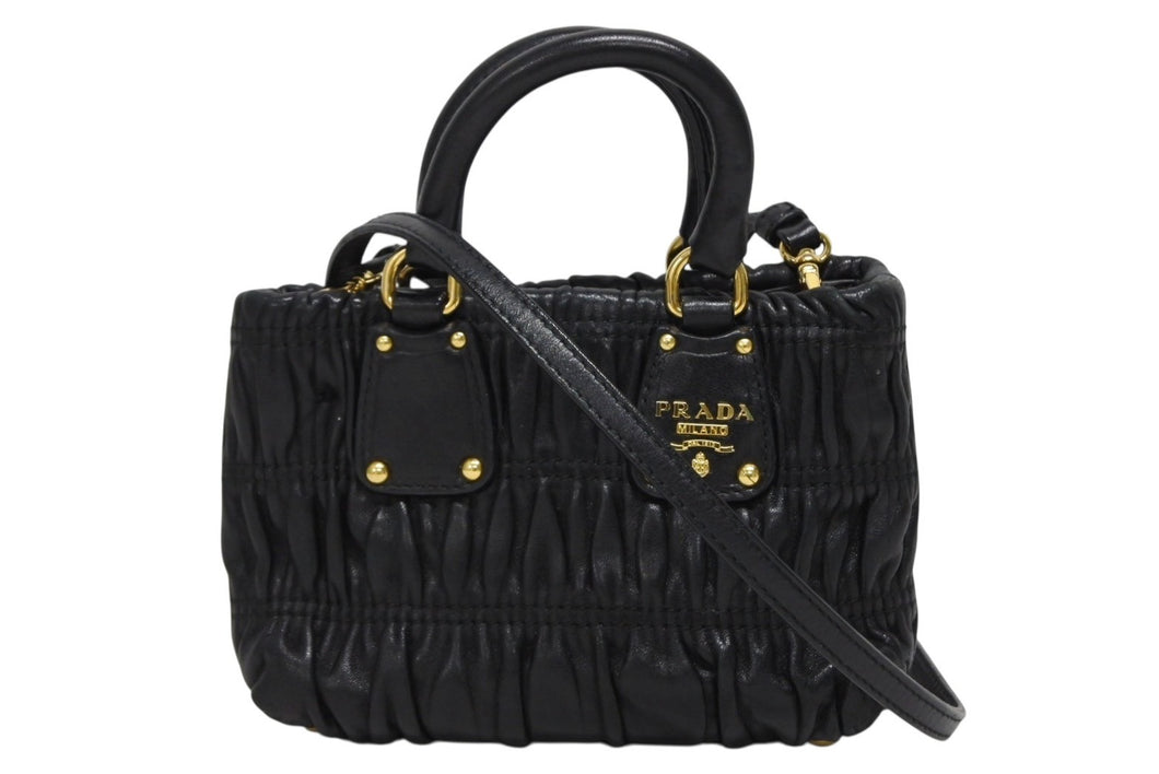 PRADA プラダ プリーツデザイン 2WAY ミニハンドバッグ ショルダーバッグ ロゴ レザー ブラック ゴールド金具 美品 中古 4b008959