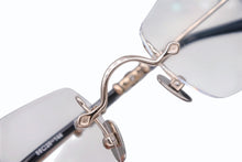 Load image into Gallery viewer, 極美品 CHROME HEARTS クロムハーツ リムレス サングラス フローラルクロス アイウェア ゴールド シルバー サイズ55□20-144 クリア 中古 4b008987