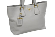 画像をギャラリービューアに読み込む, PRADA プラダ トートバッグ ブランドロゴ 1BG043 ルーマニア製 レザー グレー ゴールド金具 美品 中古 4b009063