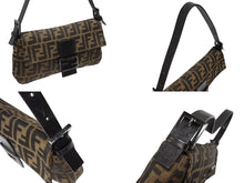 画像をギャラリービューアに読み込む, FENDI フェンディ マンマバケット ワンショルダーバッグ ズッカ柄 キャンバス レザー ブラウン ブラック ガンメタ金具 美品 中古 4b009075