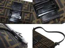 画像をギャラリービューアに読み込む, FENDI フェンディ マンマバケット ワンショルダーバッグ ズッカ柄 キャンバス レザー ブラウン ブラック ガンメタ金具 美品 中古 4b009075