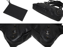 Load image into Gallery viewer, BALENCIAGA バレンシアガ ザ ファースト ハンドバッグ ショルダーバッグ ブラック レザー 103208 ブラック金具 美品 中古 4b009098