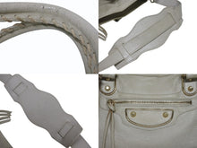 Load image into Gallery viewer, BALENCIAGA バレンシアガ THE CITY ザ シティ 2WAYバッグ 115748 レザー アイボリー ゴールド金具 美品 美品 中古 4b009099