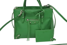 Load image into Gallery viewer, BALENCIAGA バレンシアガ ペーパーミニ 2WAYハンドバッグ 357333 イタリア製 レザー グリーン シルバー金具 美品 中古 4b009101