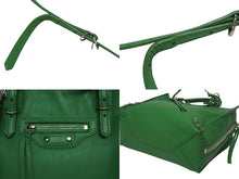 Load image into Gallery viewer, BALENCIAGA バレンシアガ ペーパーミニ 2WAYハンドバッグ 357333 イタリア製 レザー グリーン シルバー金具 美品 中古 4b009101