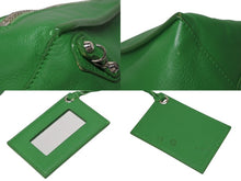 Load image into Gallery viewer, BALENCIAGA バレンシアガ ペーパーミニ 2WAYハンドバッグ 357333 イタリア製 レザー グリーン シルバー金具 美品 中古 4b009101