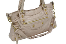 Load image into Gallery viewer, BALENCIAGA バレンシアガ ジャイアント ファースト 2WAYバッグ 285433 レザー ピンクベージュ ゴールド金具 美品 中古 4b009103