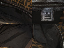 画像をギャラリービューアに読み込む, FENDI フェンディ マンマバケット ワンショルダーバッグ 26425 ズッカ柄 ブラウン キャンバス レザー シルバー金具 美品 中古 4b009112