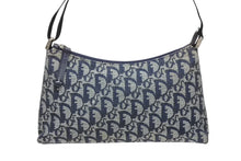 画像をギャラリービューアに読み込む, Christian Dior クリスチャンディオール サドルポーチ アクセサリーポーチ トロッター柄 PZ 1012 ネイビー シルバー金具 美品 中古 4b009142