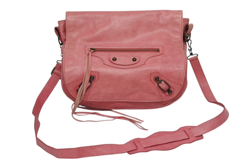 BALENCIAGA バレンシアガ フォルク ショルダーバッグ 246432 6603 レザー ピンク アンティークゴールド金具 美品 中古 4b009144