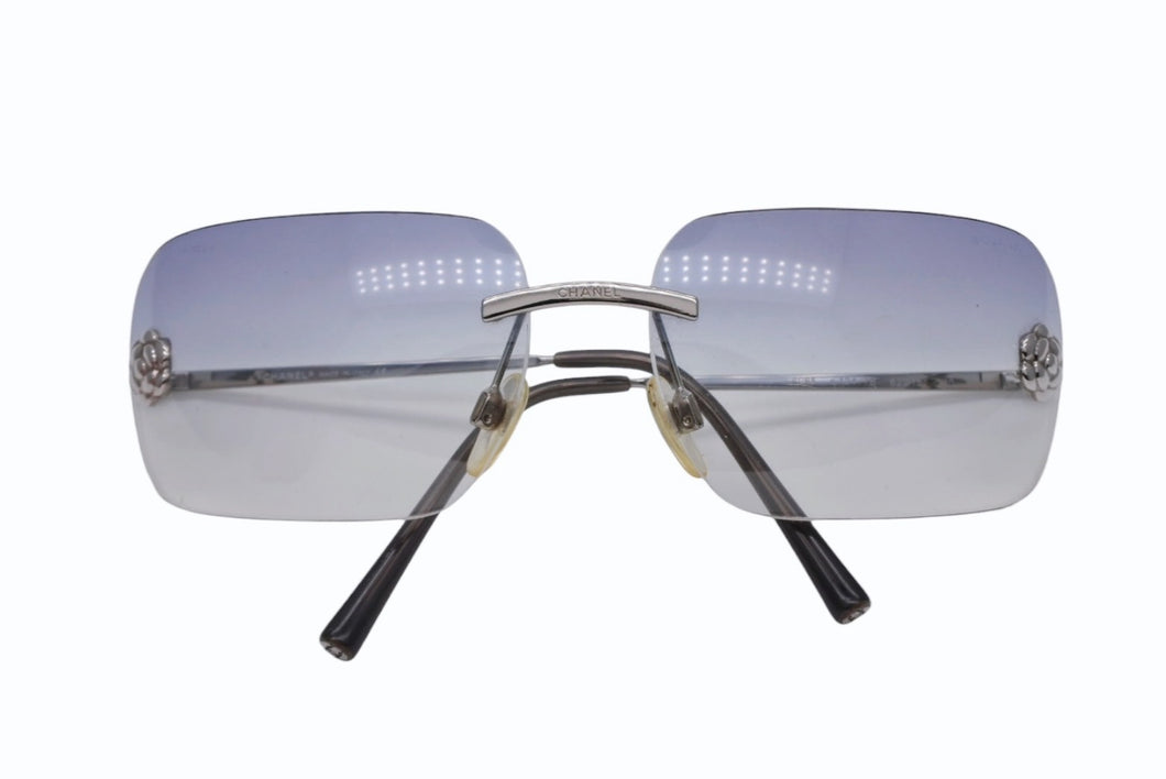 CHANEL シャネル リムレス サングラス 4085 c.124/7B サイズ62□15 120 カメリア ココマーク ブルー 美品 中古 4b009145