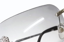 Load image into Gallery viewer, CHANEL シャネル リムレス サングラス 4085 c.124/8G サイズ62□15 120 カメリア ココマーク グレー 美品 中古 4b009146